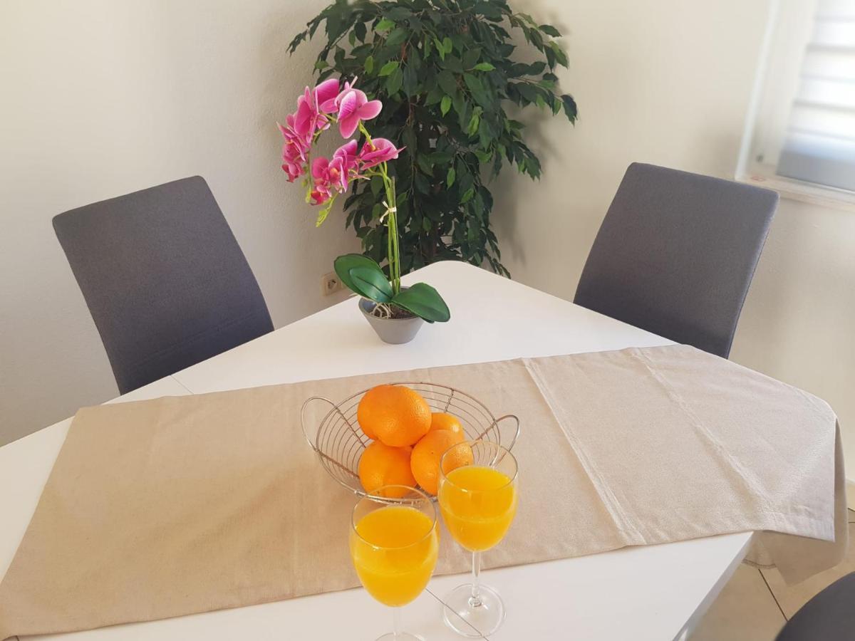 Apartman Mia With Pool1 Split Bagian luar foto