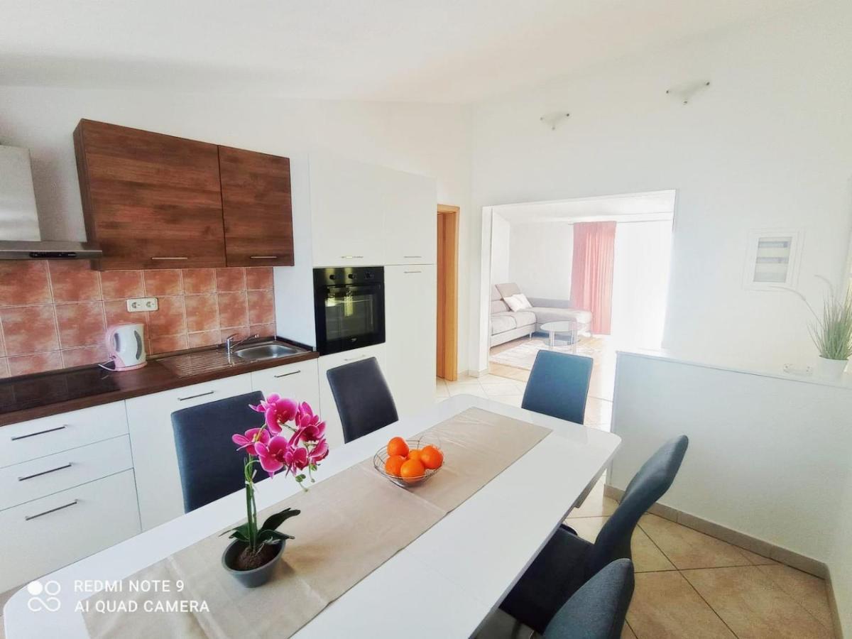 Apartman Mia With Pool1 Split Bagian luar foto