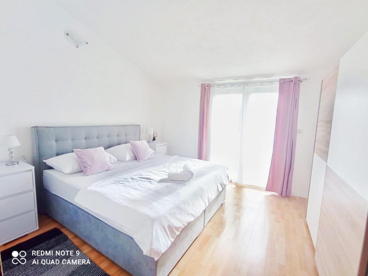 Apartman Mia With Pool1 Split Bagian luar foto